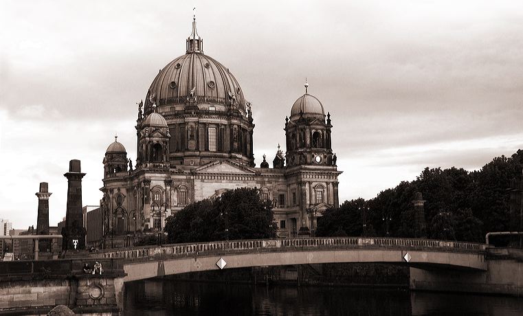 berlin.dom.pict4131.jpg