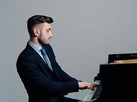 Roman Reznic, Pianist