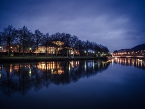 Saarbrücken, Staatstheater und Saar Saarbrücken, Staatstheater und Saar